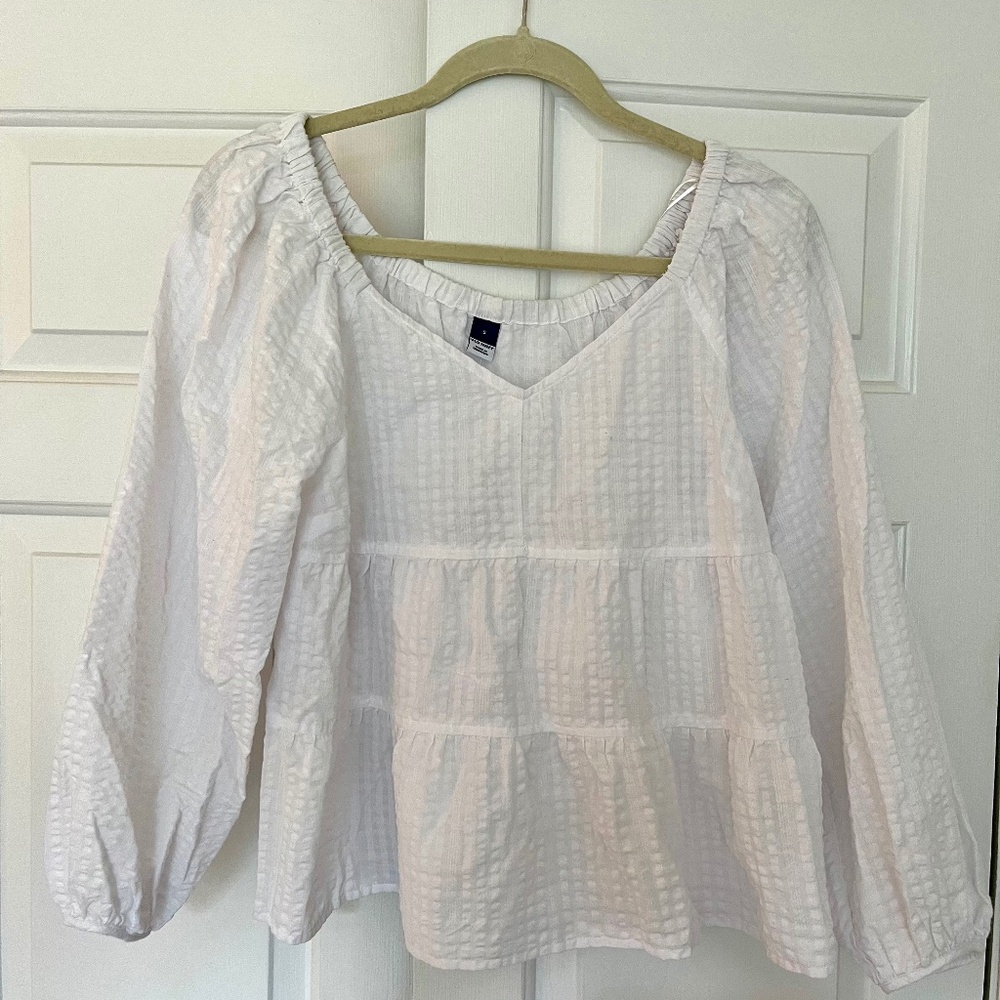 Old navy white blouse